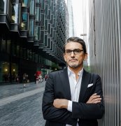 爱管闲事还爱吃辣鸡翅？ 与歪果仁设计师一起工作竟如此有趣！